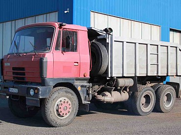 Sklápač Tatra 815 S1